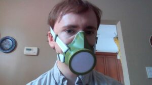 <div>Des étudiants en ingénierie de l'université de Saskatchewan conçoivent un masque N95 innovant</div>