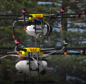 Une banque australienne veut pulvériser du désinfectant à partir de drones dans les écoles et les maisons de retraite