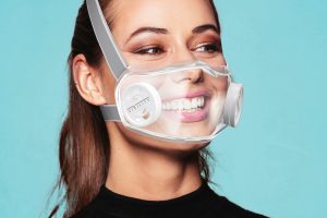 Enfin, un masque facial transparent qui nous permet de respirer de l'air pur tout en étant social !