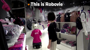 Vidéo : Un magasin japonais utilise le robot Robovie pour imposer le port du masque